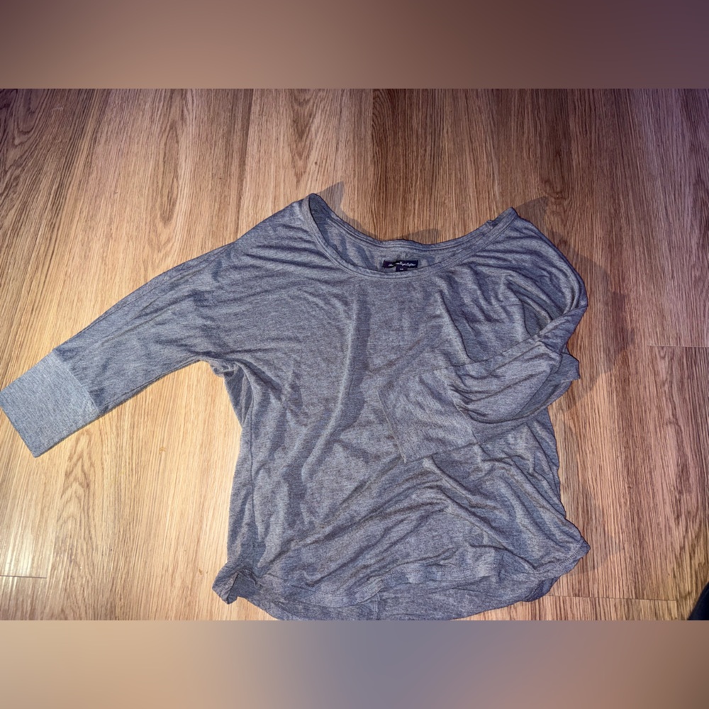 American Eagle Outfitters Gray Long Sleeve Tee